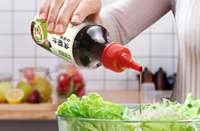 2005年に設立され、13000平方メートルの標準的な工場建物があり、研究開発、生産、販売の集合体である化粧品包装材料企業の1つです。